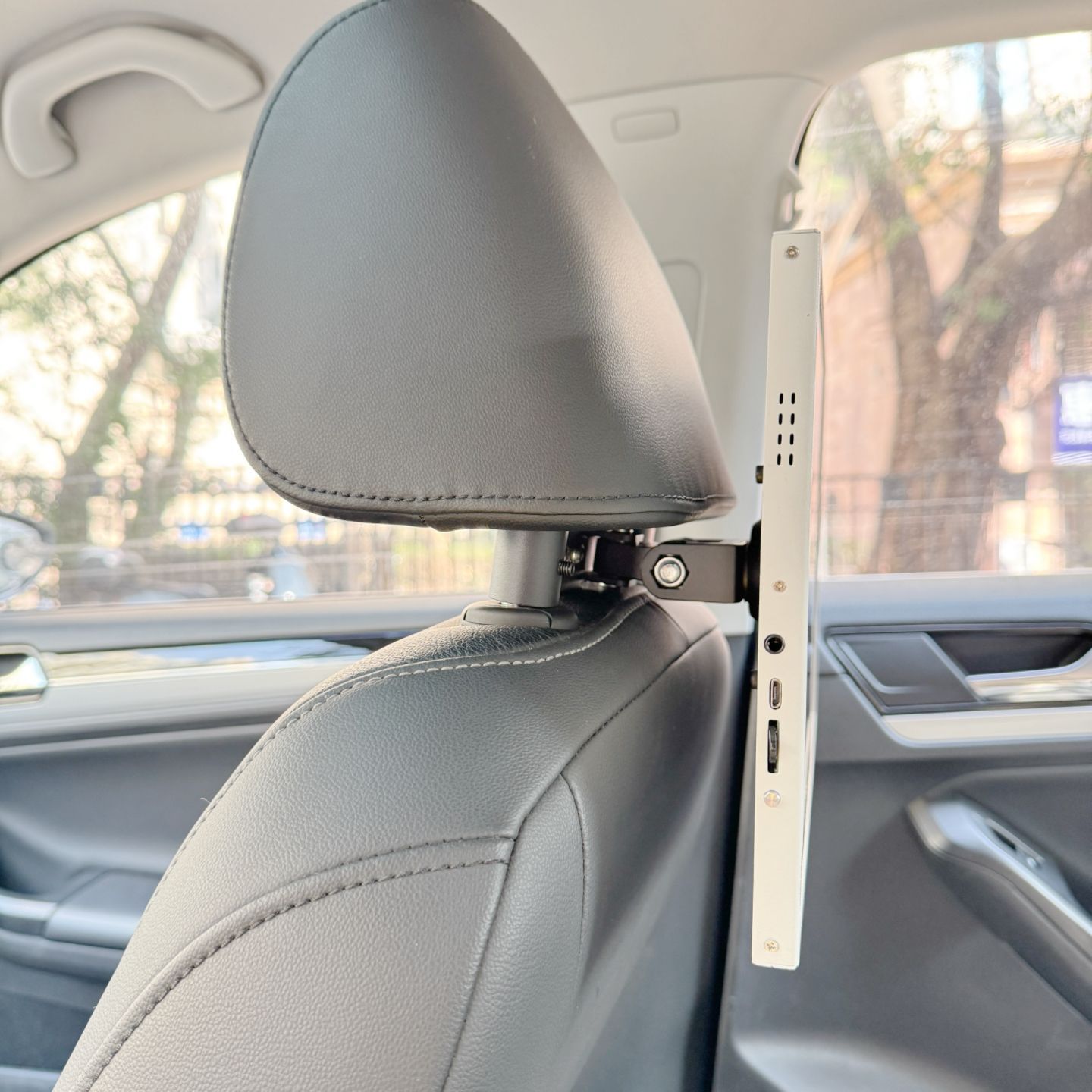 Tablet Car Mount - Braket Monitor Sandaran Kepala Mobil dari