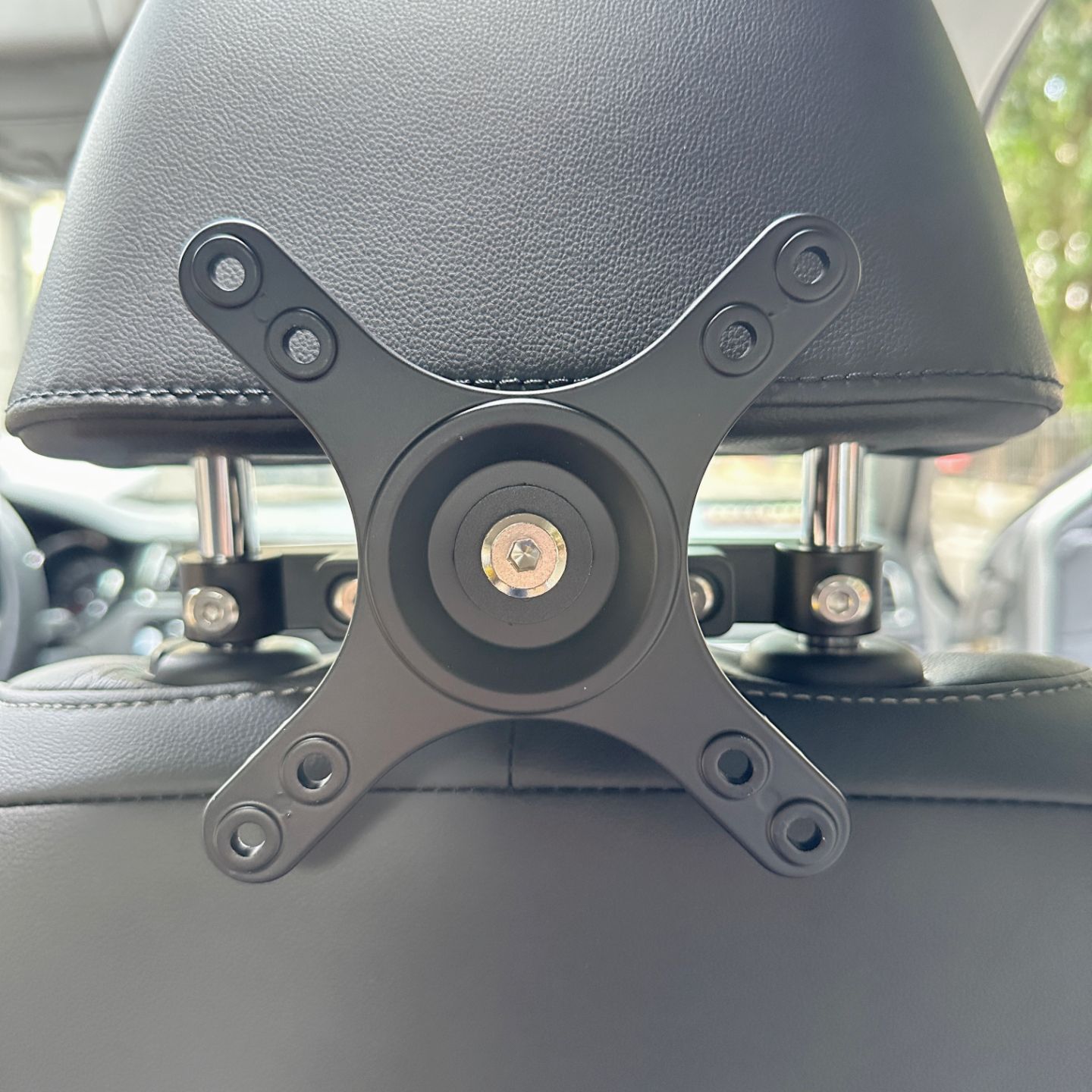 Braket Monitor Sandaran Kepala - Tablet Car Mount ulasan dan harga